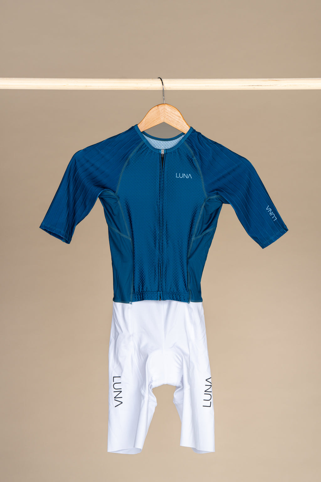 LUNA AERO L1 Trisuit - WHITE OCEAN BLUE