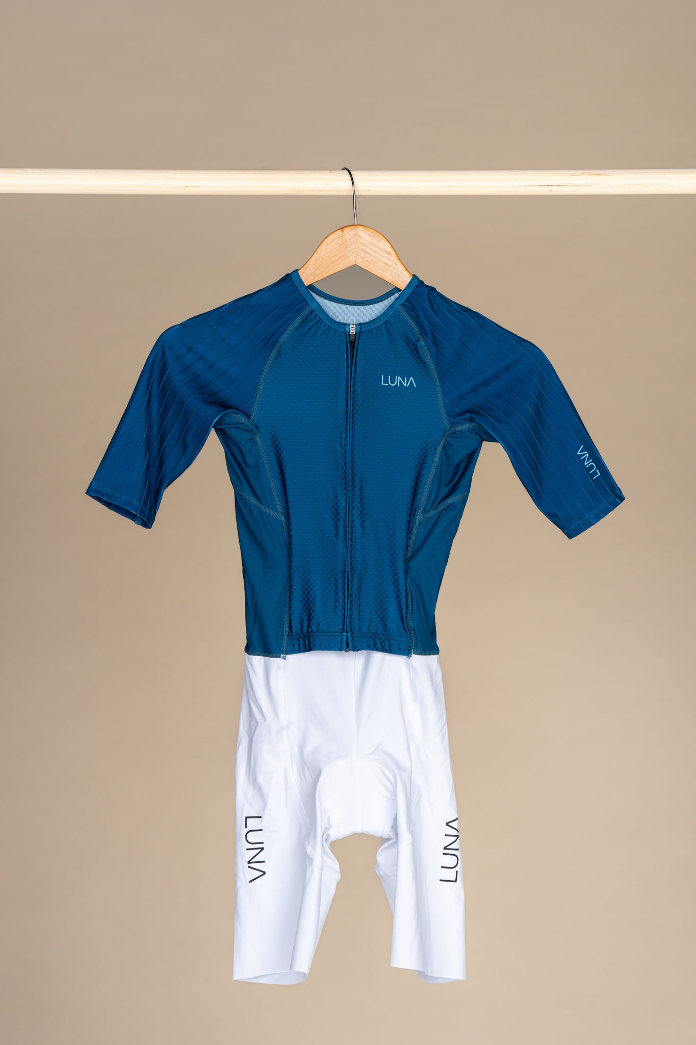 LUNA AERO L1 Trisuit - WHITE OCEAN BLUE